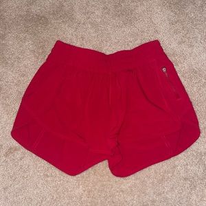 lululemon Tracker Low-Rise Lined Short 4"